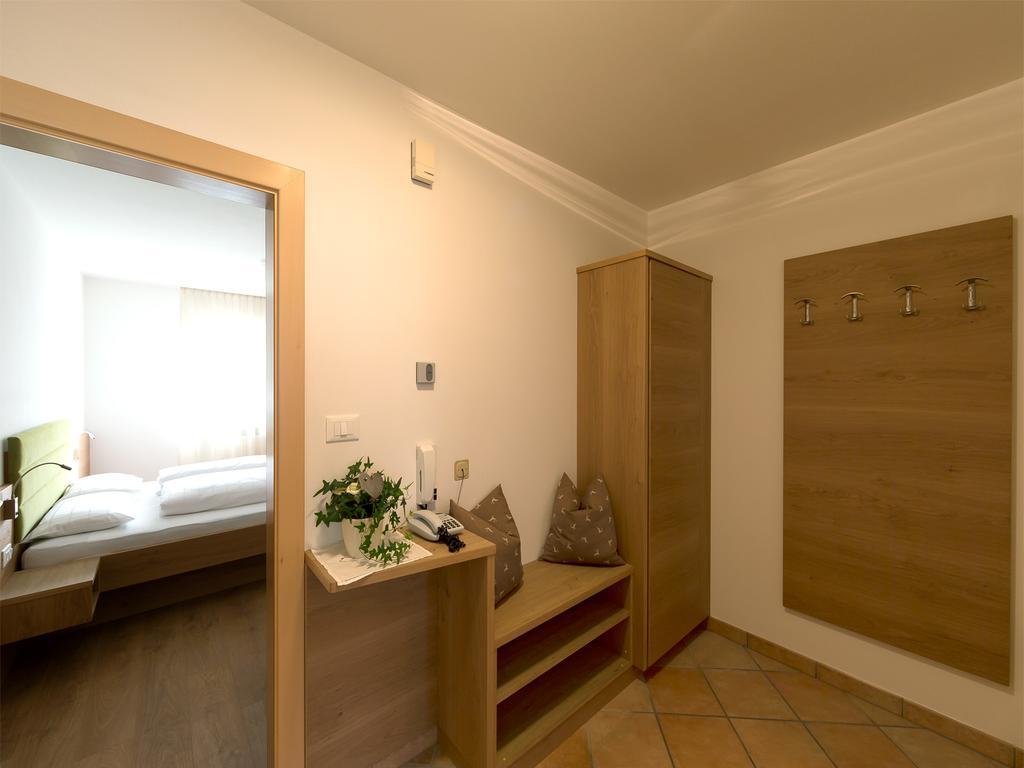 Appartement Garden Olang Rum bild