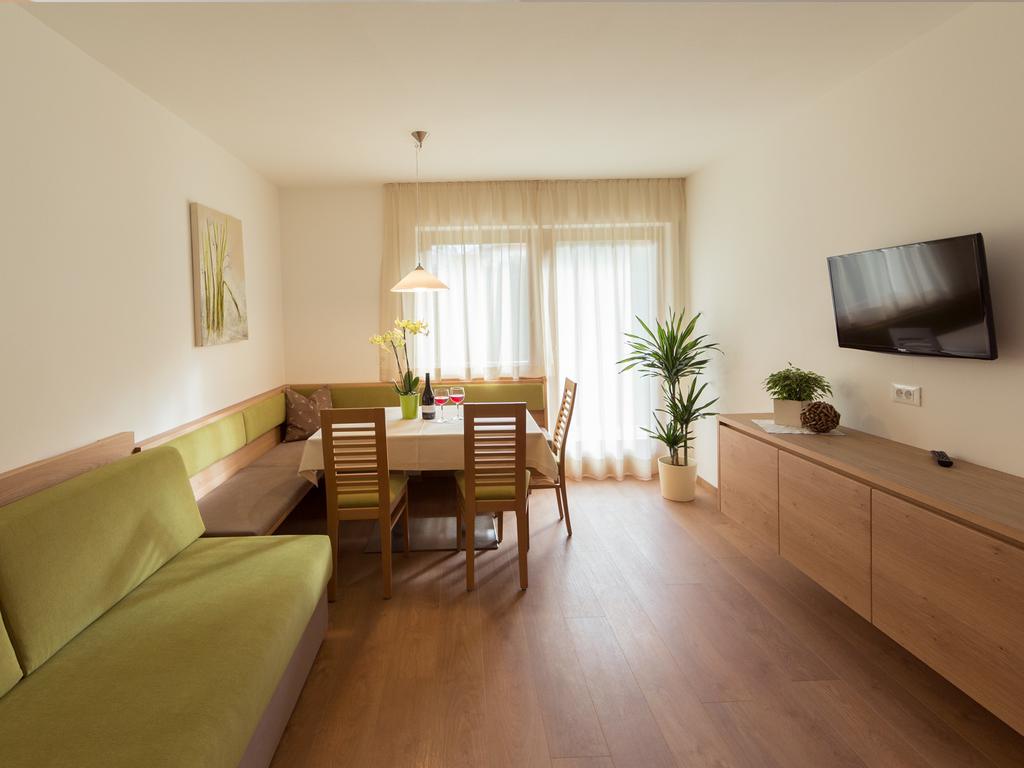 Appartement Garden Olang Rum bild